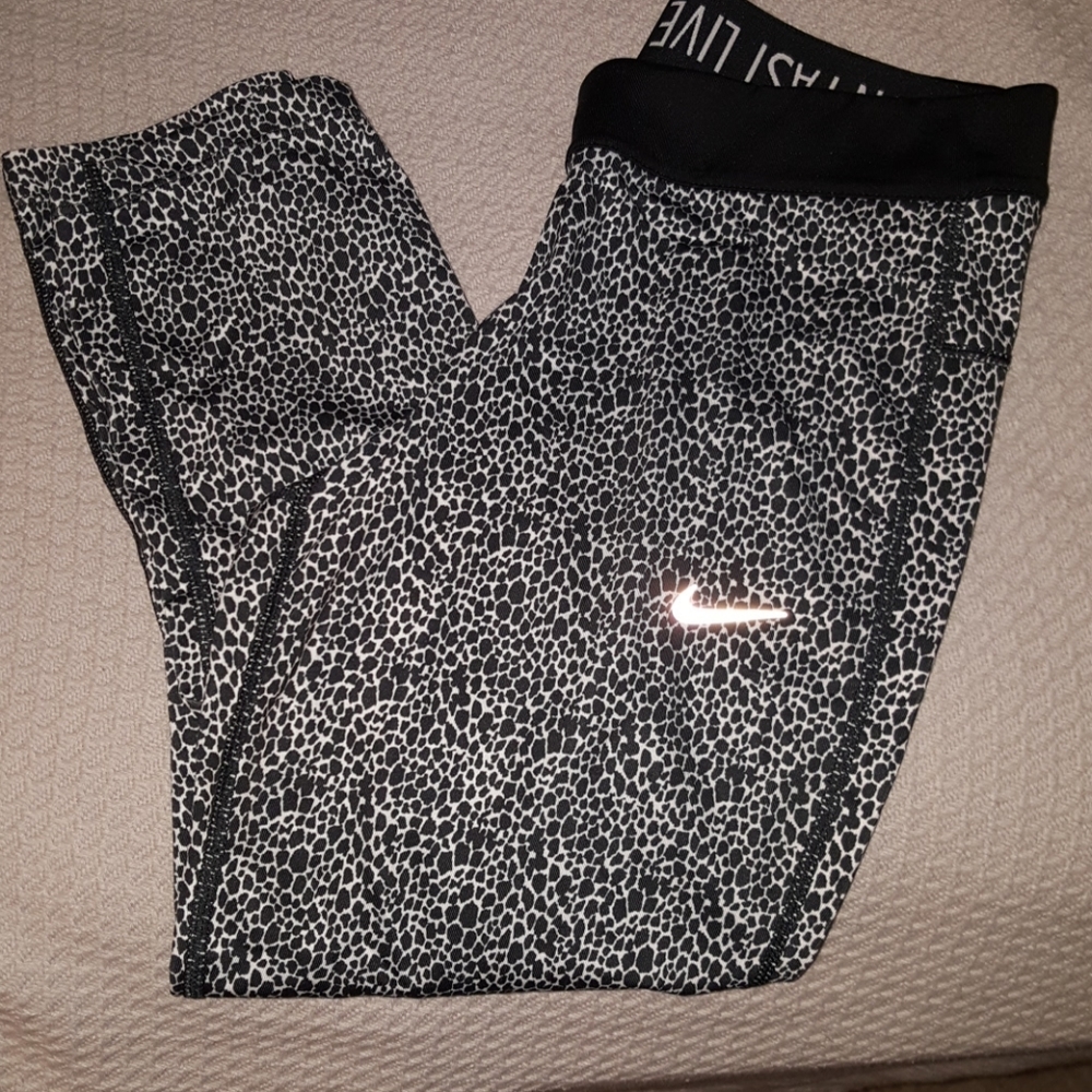 Nike leggings